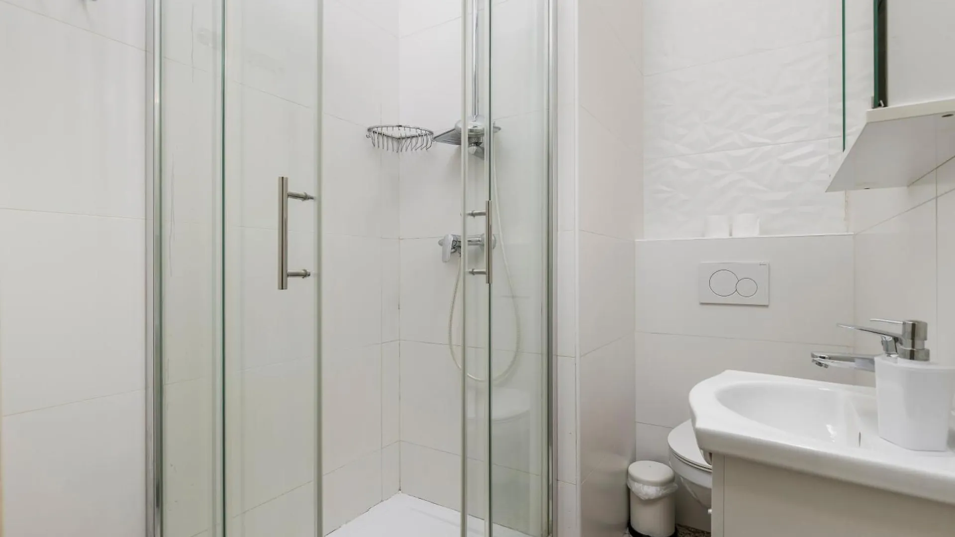Fluminis Rooms Rijeka Guest house